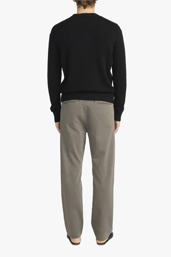 THE STRAIGHT CHINO