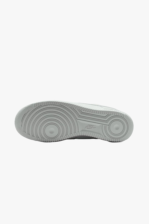 Nike Air Force 1 '07 LV8