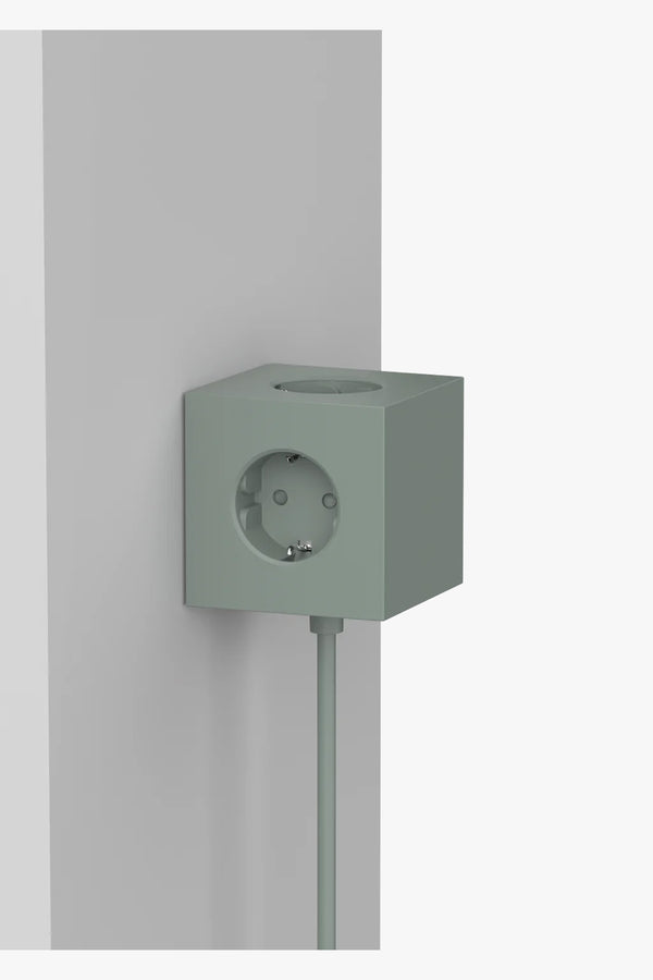 Square 1 Oak Green USB Magnet