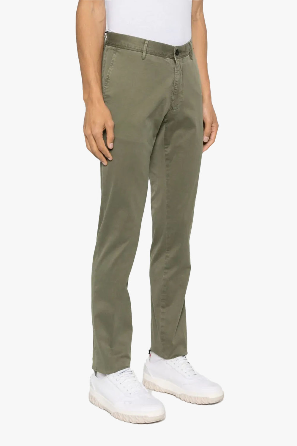 Slim Fit Chino