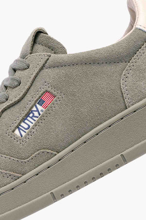 Medalist Low Suede/Leather