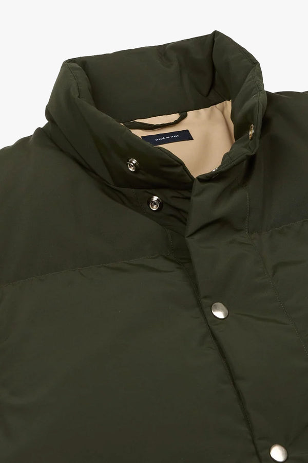 SLEEVELESS DOWN PUFFER