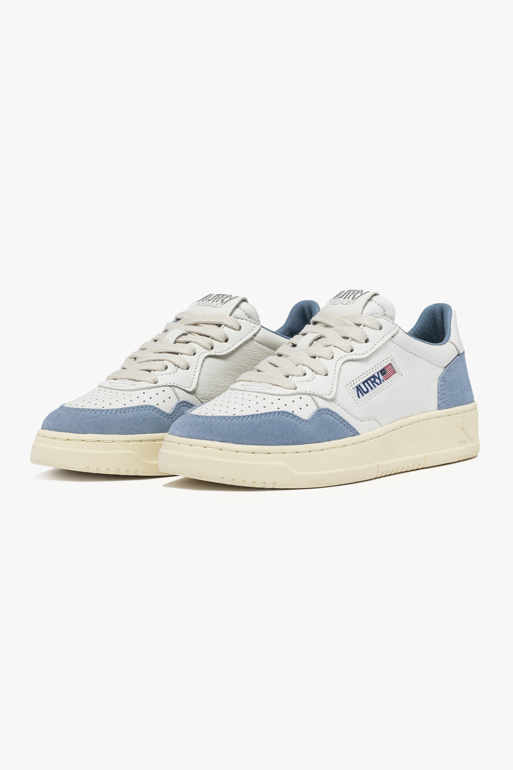 Medalist Low Suede Sneaker