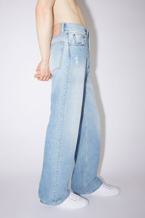 2021M LIGHT BLUE VINTAGE JEANS
