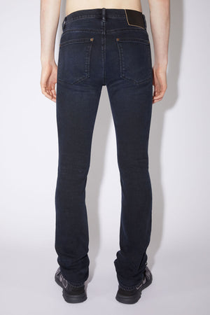 Max Blue Black