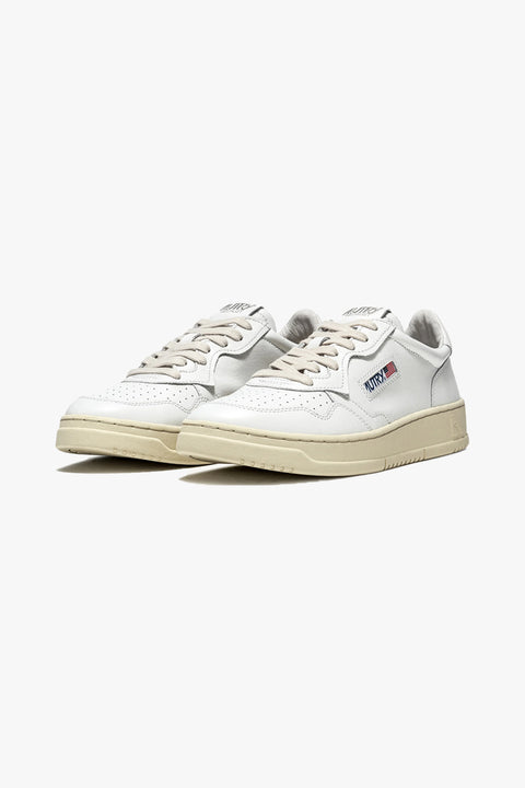 MEDALIST LOW LEATHER SNEAKERS
